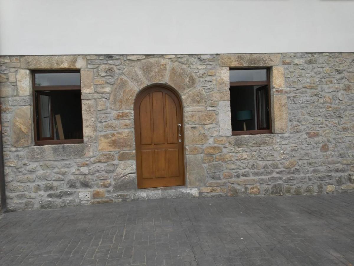 Apartamentos Tiu Enrique 1 Onís Екстериор снимка